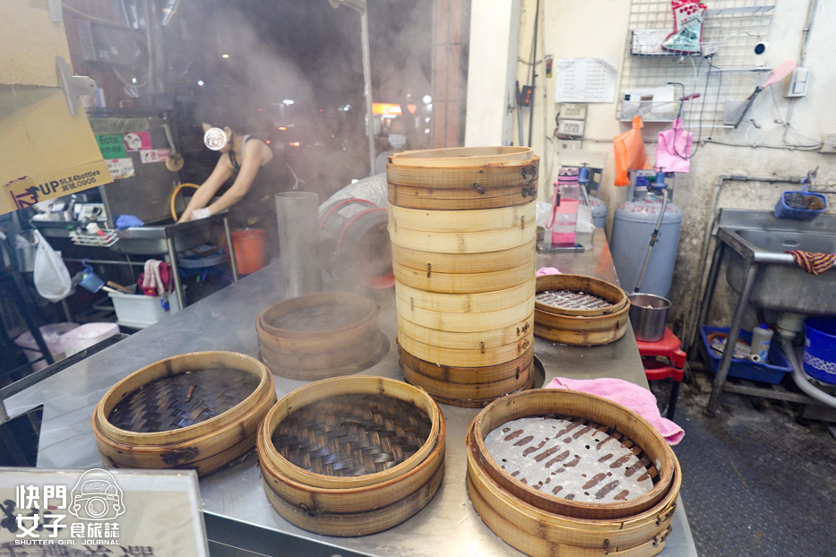 2延三夜市美食保記小籠包創始店手工小籠湯包酸辣湯.jpg