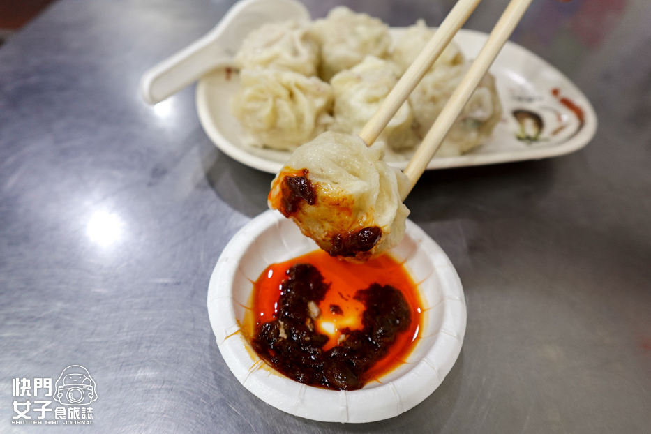 18延三夜市美食保記小籠包創始店手工小籠湯包酸辣湯.jpg