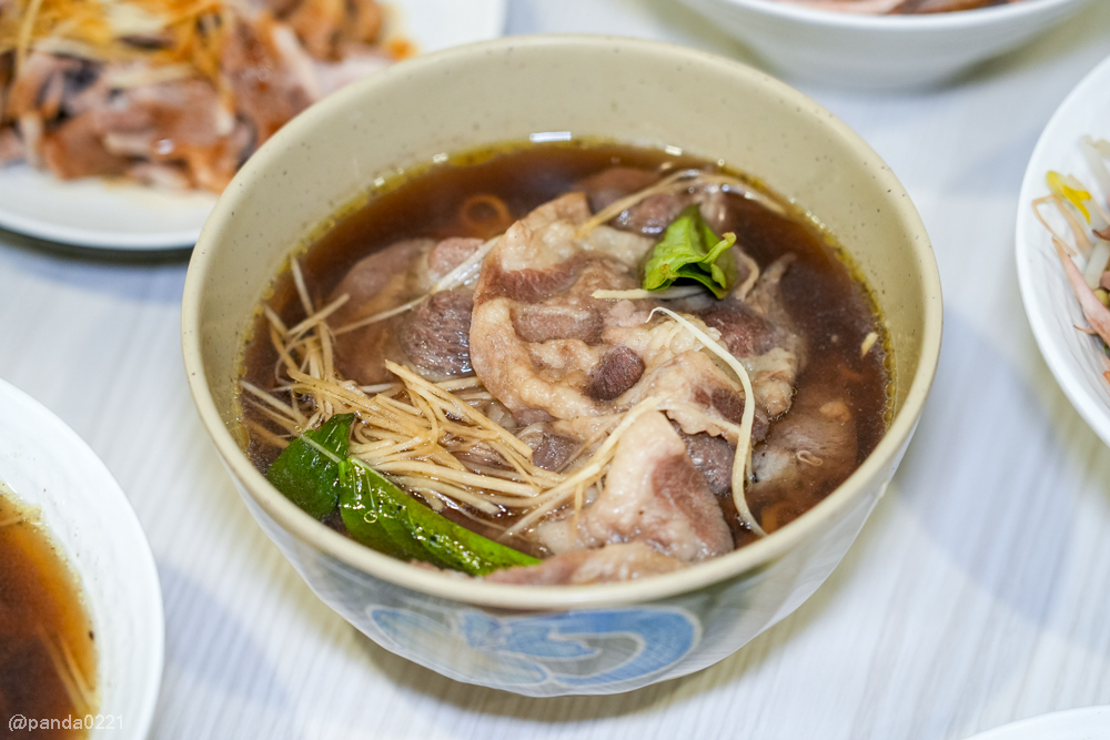 桃園中壢｜元鴨坊-益身當歸鴨(健行店)．大園人氣當歸鴨，中壢也能吃到！湯頭天天現熬～