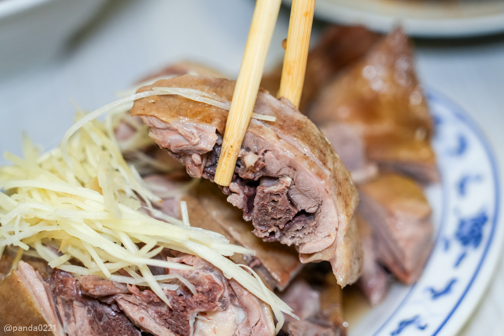 桃園中壢｜元鴨坊-益身當歸鴨(健行店)．大園人氣當歸鴨，中壢也能吃到！湯頭天天現熬～