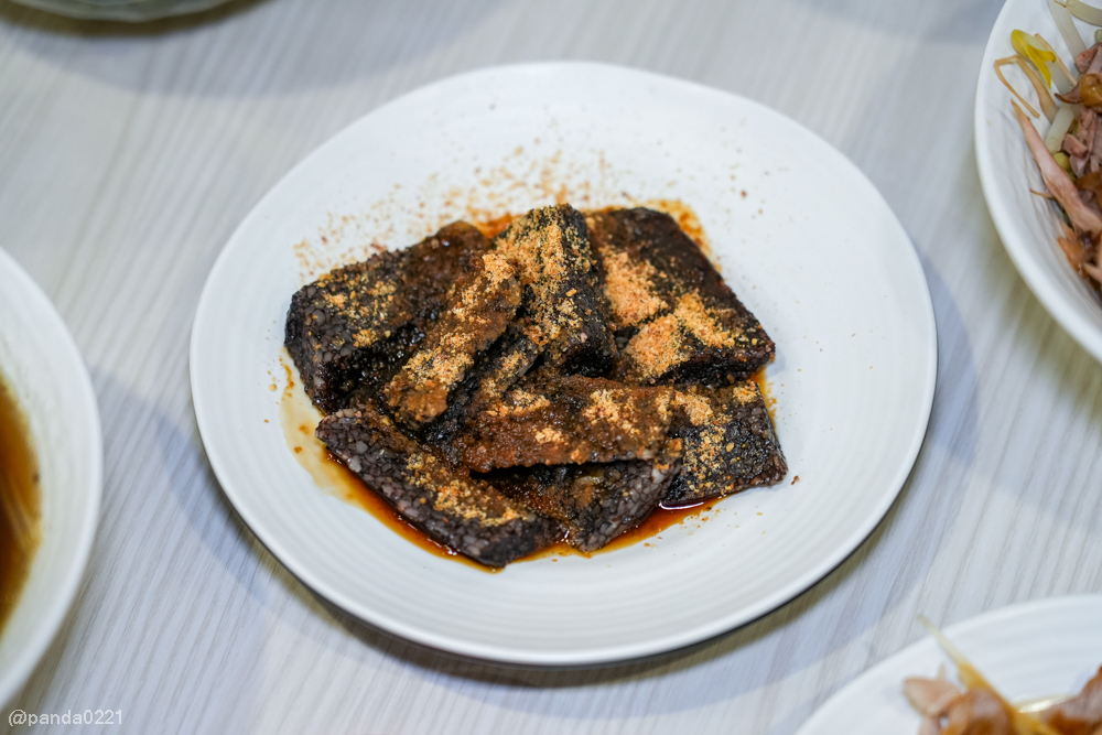 桃園中壢｜元鴨坊-益身當歸鴨(健行店)．大園人氣當歸鴨，中壢也能吃到！湯頭天天現熬～