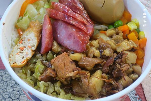 虎爺大吉|新莊四維市場超高CP值便當!走過路過不能錯過,一個