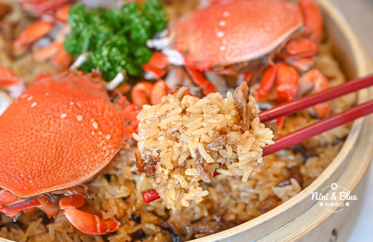 有20人大圓桌、包廂，大家庭聚餐也能同桌用餐啦！台中桌菜合菜推薦