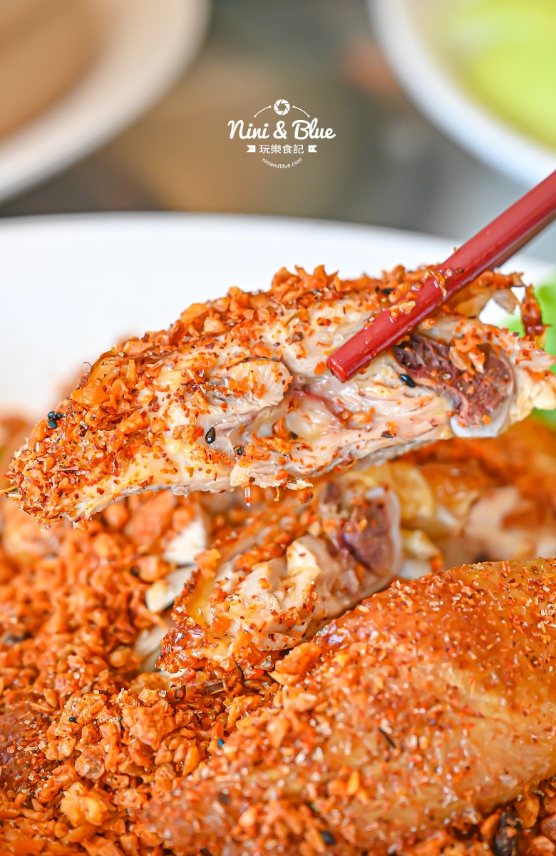 有20人大圓桌、包廂，大家庭聚餐也能同桌用餐啦！台中桌菜合菜推薦