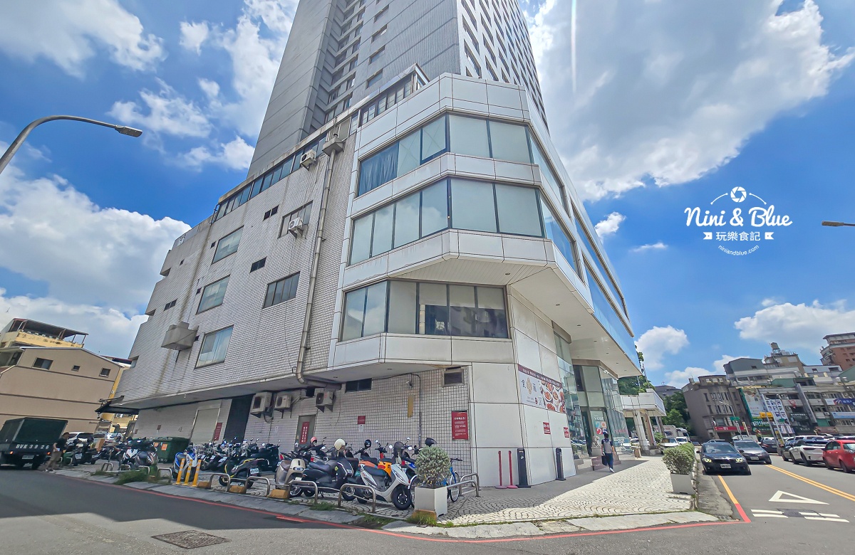 有20人大圓桌、包廂，大家庭聚餐也能同桌用餐啦！台中桌菜合菜推薦