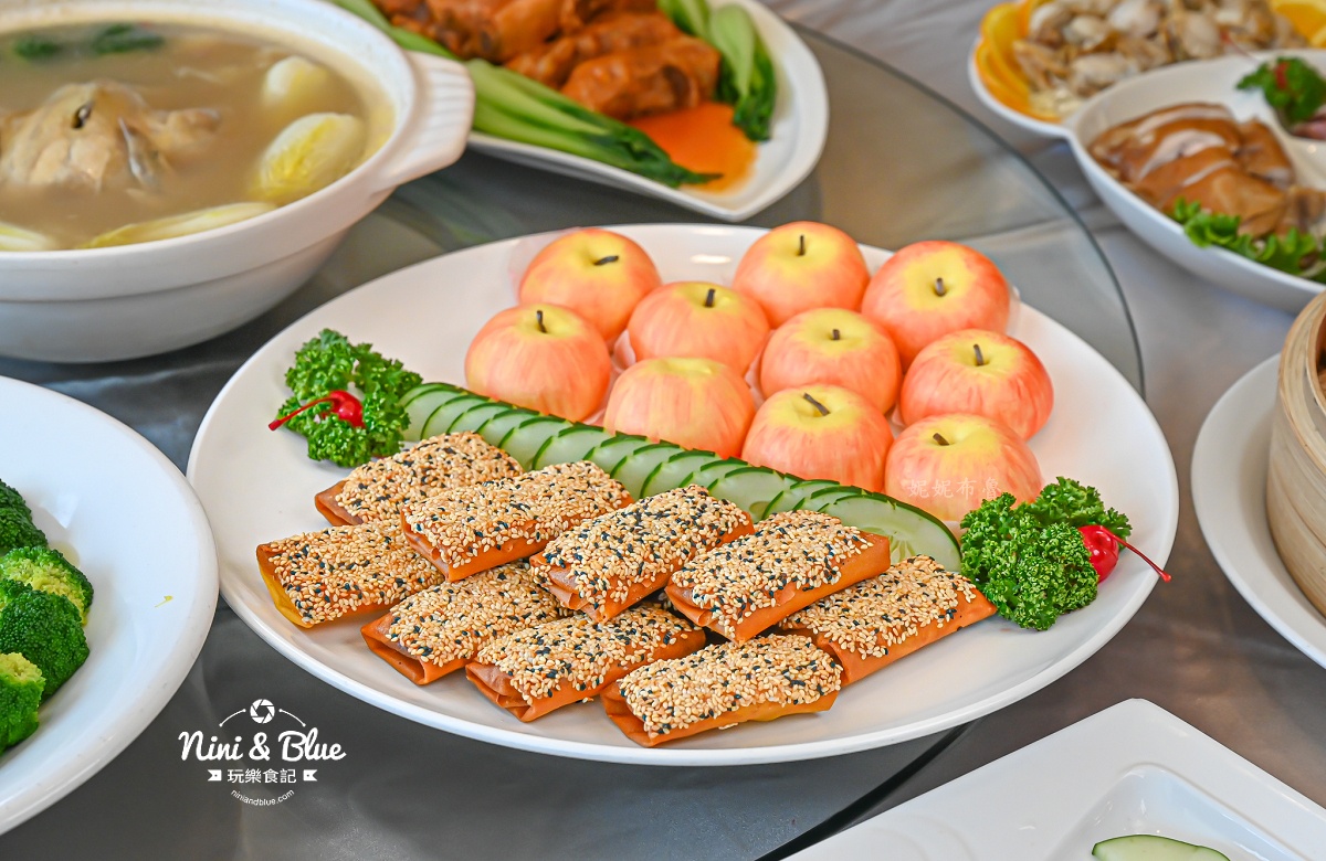 有20人大圓桌、包廂，大家庭聚餐也能同桌用餐啦！台中桌菜合菜推薦