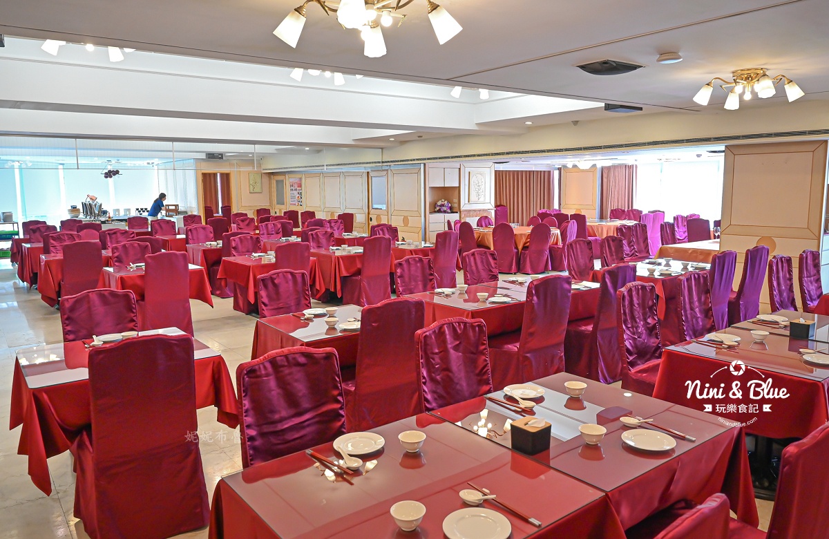 有20人大圓桌、包廂，大家庭聚餐也能同桌用餐啦！台中桌菜合菜推薦