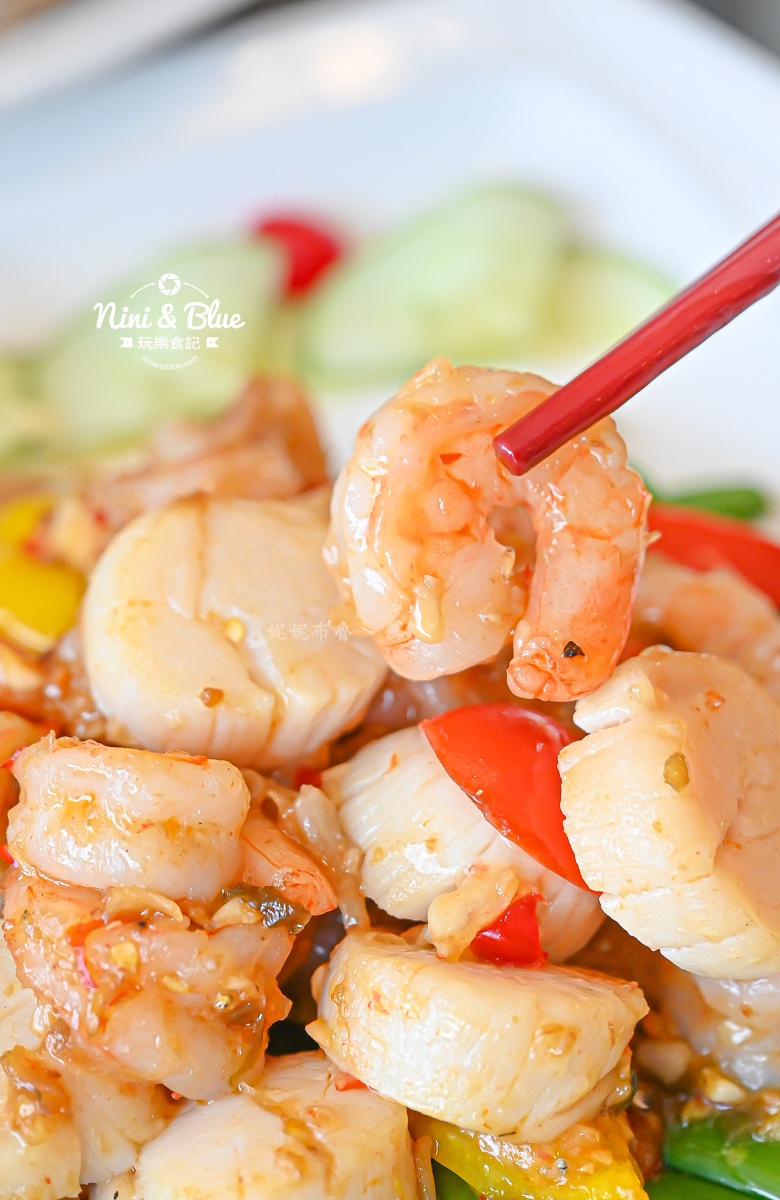 有20人大圓桌、包廂，大家庭聚餐也能同桌用餐啦！台中桌菜合菜推薦