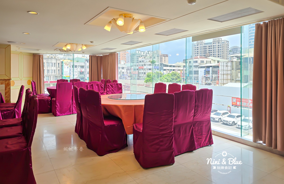 有20人大圓桌、包廂，大家庭聚餐也能同桌用餐啦！台中桌菜合菜推薦