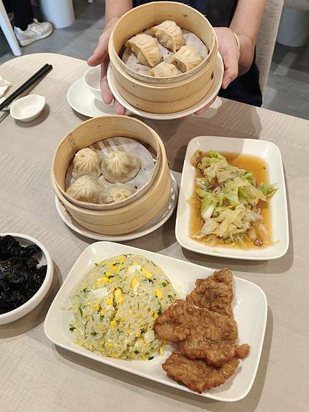 /tmp/phpQlGjWM /tmp/phpQlGjWM