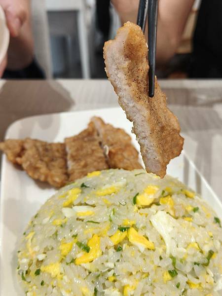 /tmp/php41latA /tmp/php41latA