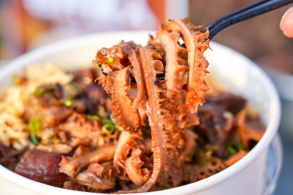 桃園中壢｜仁海宮夜市美食懶人包，人氣攤位、必吃小吃、營業時間（每週五～日限定）