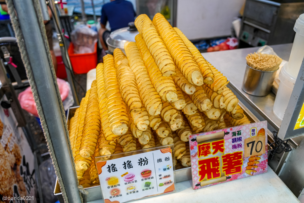 桃園中壢｜仁海宮夜市美食懶人包，人氣攤位、必吃小吃、營業時間（每週五～日限定）