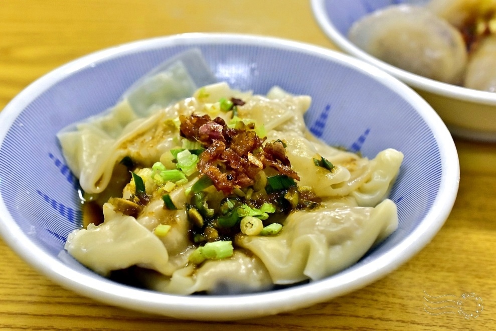 苗栗南苗市場必吃水晶餃!大妹餛飩肉圓水晶餃、乾餛飩,銅板價客家美食。