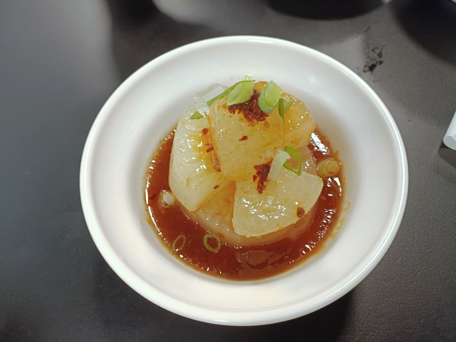 不用再跑三峽！喙蘴號三峽老虎麵樹林新分店，招牌乾辣麵老虎醬加爆。