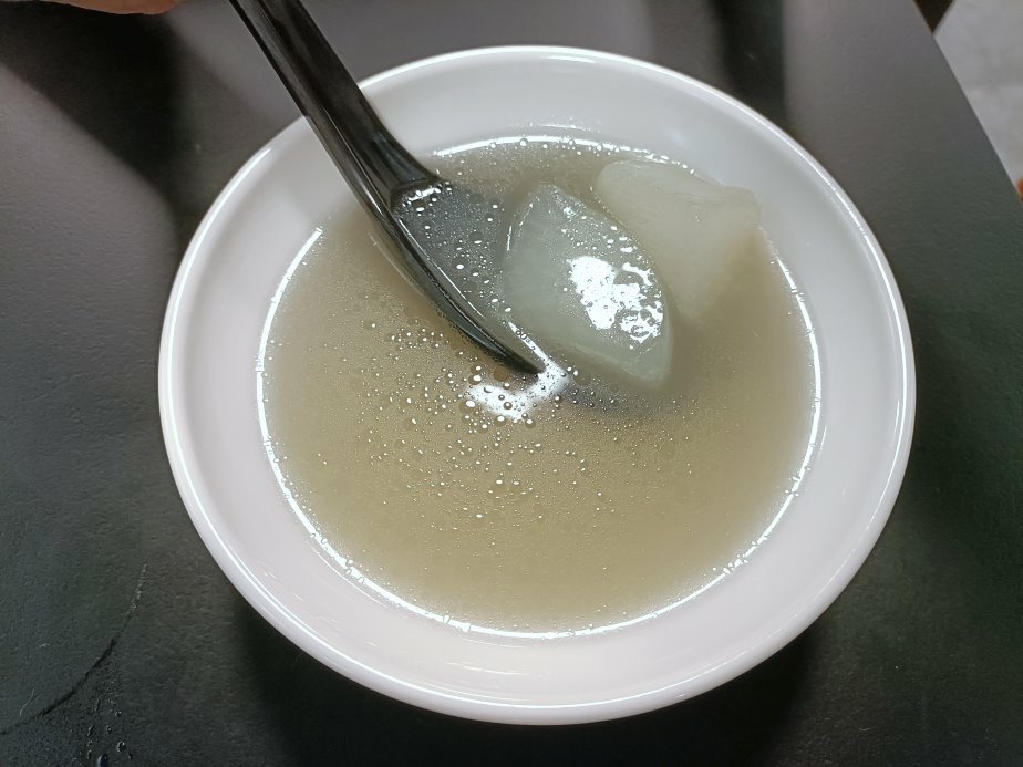 不用再跑三峽！喙蘴號三峽老虎麵樹林新分店，招牌乾辣麵老虎醬加爆。