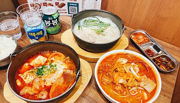 台北信義商圈A13美食地下街【SAIKABO小廚】韓國旬彩料理,府山豬肉湯、海鮮豆腐鍋、海鮮煎餅、鐵板豬肉、炒碼麵,滿滿感受到嫁到日本的韓國妻子對家鄉的思念│台北韓式料理推薦-16.jpg