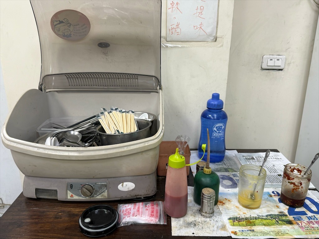 桂香麻醬麵 | 台中東區麻醬麵，旱溪夜市附近巷子裡的好吃小吃麵攤店 @果果愛Fruitlove