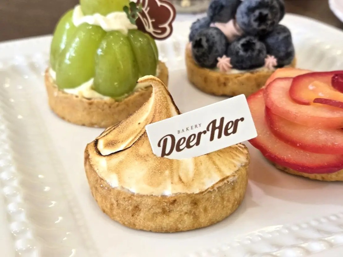 DeerHer甜點廚坊 東海店｜不限時下午茶天堂！喜餅試吃超療癒！台中甜點推薦、龍井咖啡廳推薦、喜餅推薦