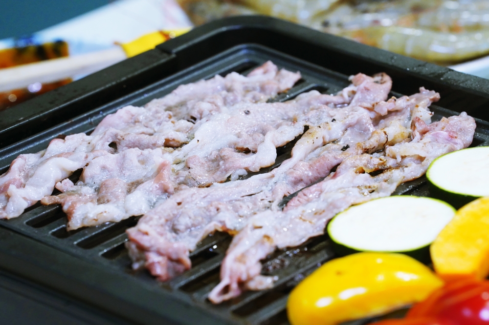 台北市松山區愛上新鮮聖凱師澎派牛多多烤肉組 海陸全包，宅在家享受豐盛烤肉料理