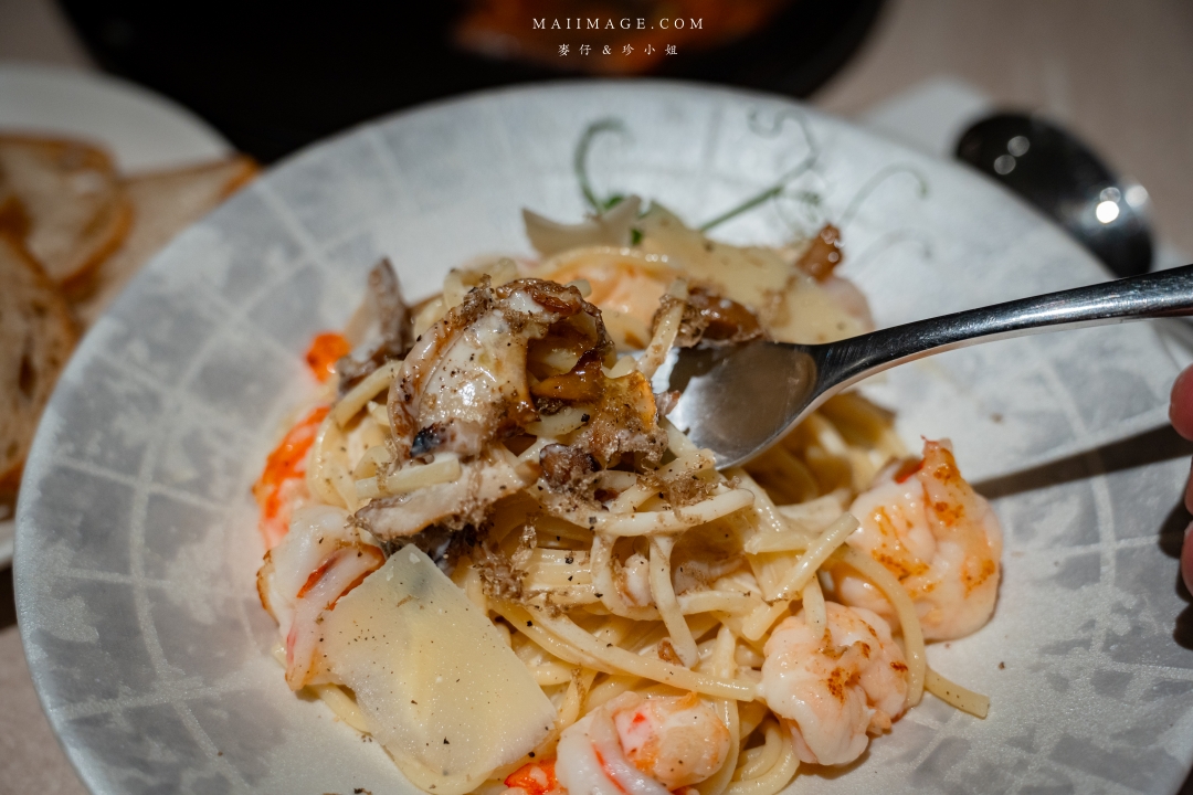 台北小巨蛋美食！ORIGEN純正西班牙餐廳正宗Tapas，米其林二星兄弟店推薦。