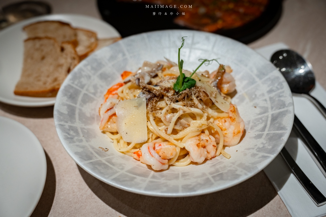 台北小巨蛋美食！ORIGEN純正西班牙餐廳正宗Tapas，米其林二星兄弟店推薦。