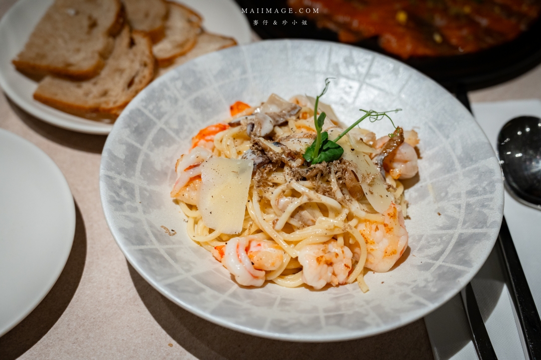 台北小巨蛋美食！ORIGEN純正西班牙餐廳正宗Tapas，米其林二星兄弟店推薦。