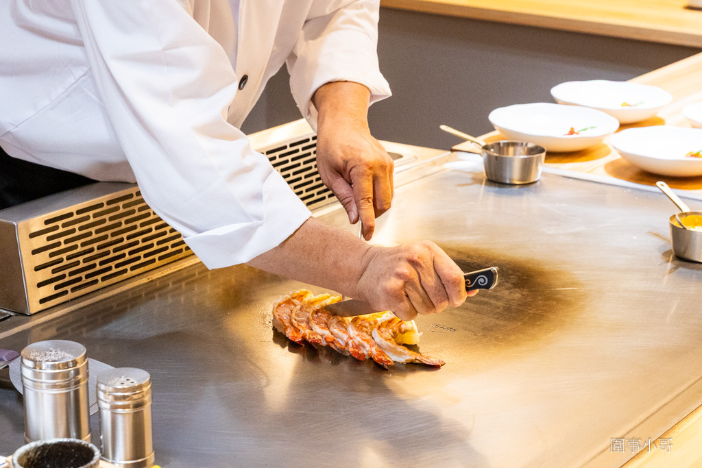 桃園大園青埔美食推薦-海童鐵板料亭，嚴選的食材遇上身懷絕技的主廚，一道道美味的鐵板料理讓人心滿意足。 @圍事小哥的幸福相框