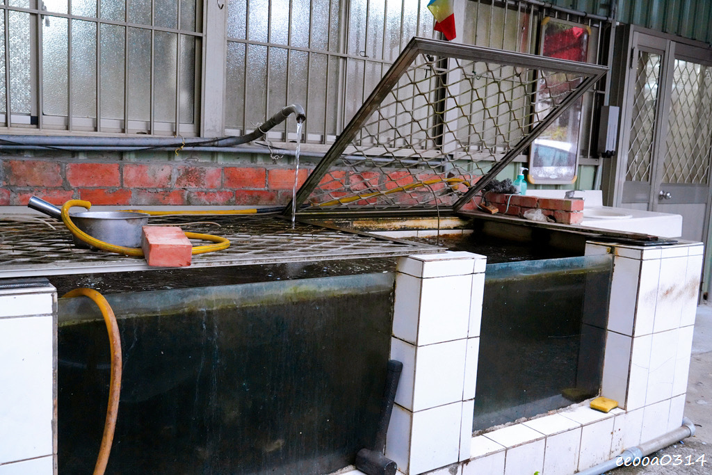 平溪菁桐美食推薦｜明月居平價小吃店，在地人帶路的樸實家常味!