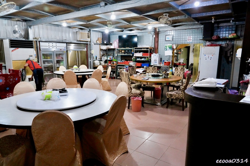 平溪菁桐美食推薦｜明月居平價小吃店，在地人帶路的樸實家常味!