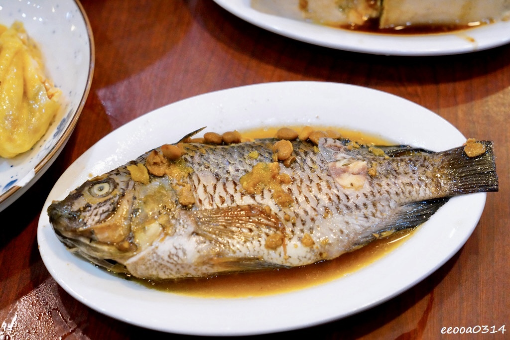 坪林在地美食推薦｜甲鼎茶莊古早味小吃，茶油入菜的家常好味道!