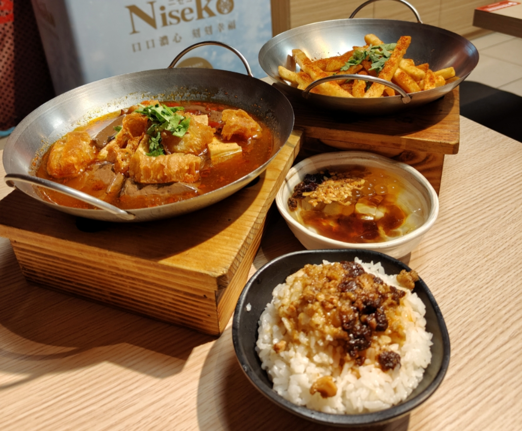 新竹光復本舖 乾鍋麻辣過癮 × 內用自助吧吃到飽 × 冰粉清