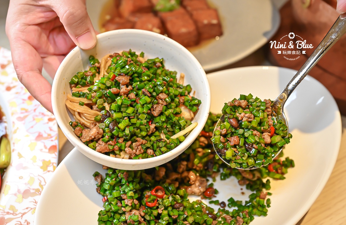 公益路圓桌包廂聚餐，主打砂鍋極上雞湯