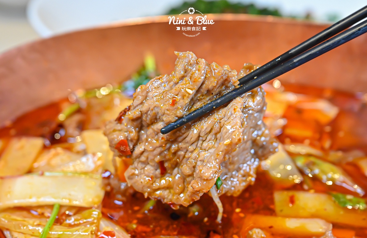 公益路圓桌包廂聚餐，主打砂鍋極上雞湯