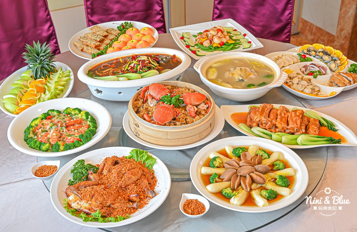 公益路圓桌包廂聚餐，主打砂鍋極上雞湯