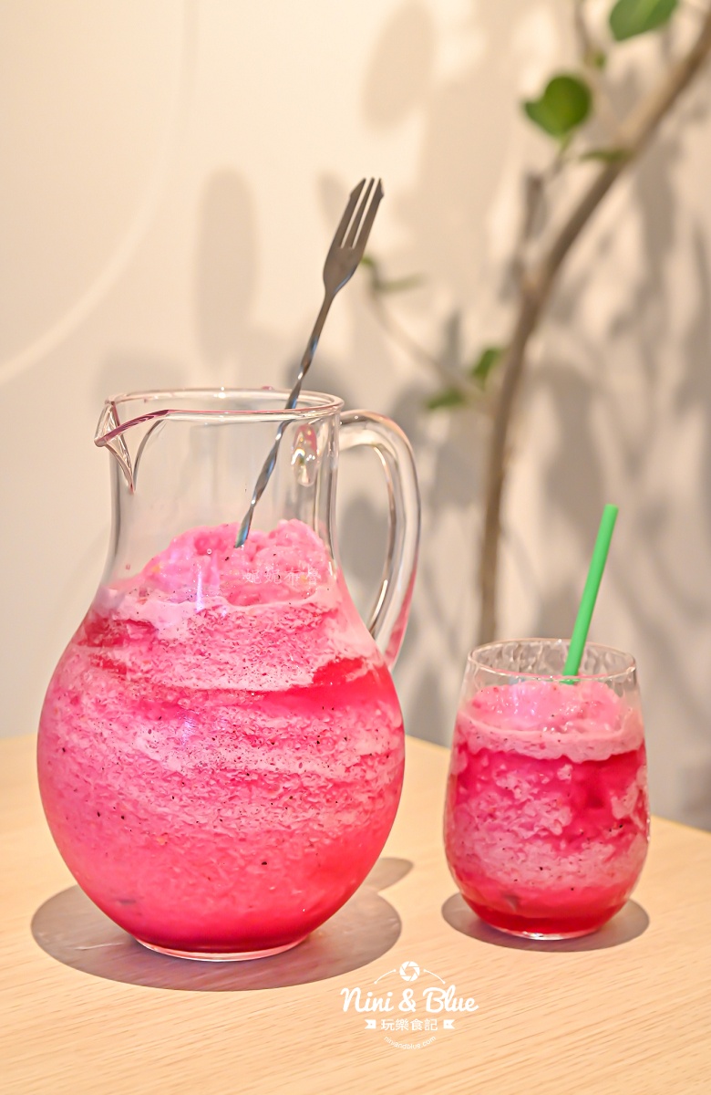 公益路圓桌包廂聚餐，主打砂鍋極上雞湯