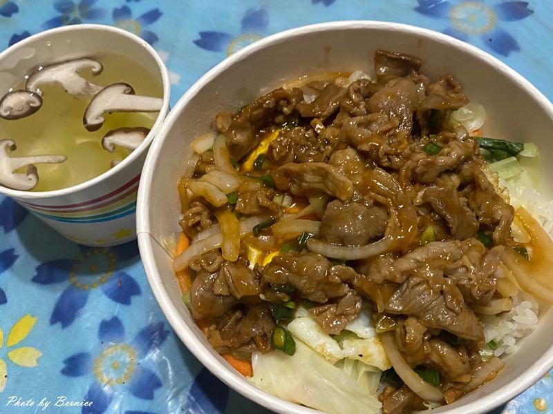 323熱炒蓋飯~熱炒主菜與便當碰撞出迷人好滋味 @Bernice的隨手筆記