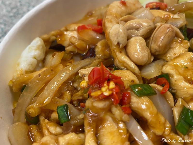 323熱炒蓋飯~熱炒主菜與便當碰撞出迷人好滋味 @Bernice的隨手筆記