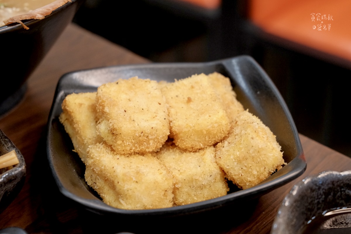 台中北屯|新店面登場!充滿職人精神的日式拉麵!超厚豬排咖哩飯超滿足|初霧拉麵