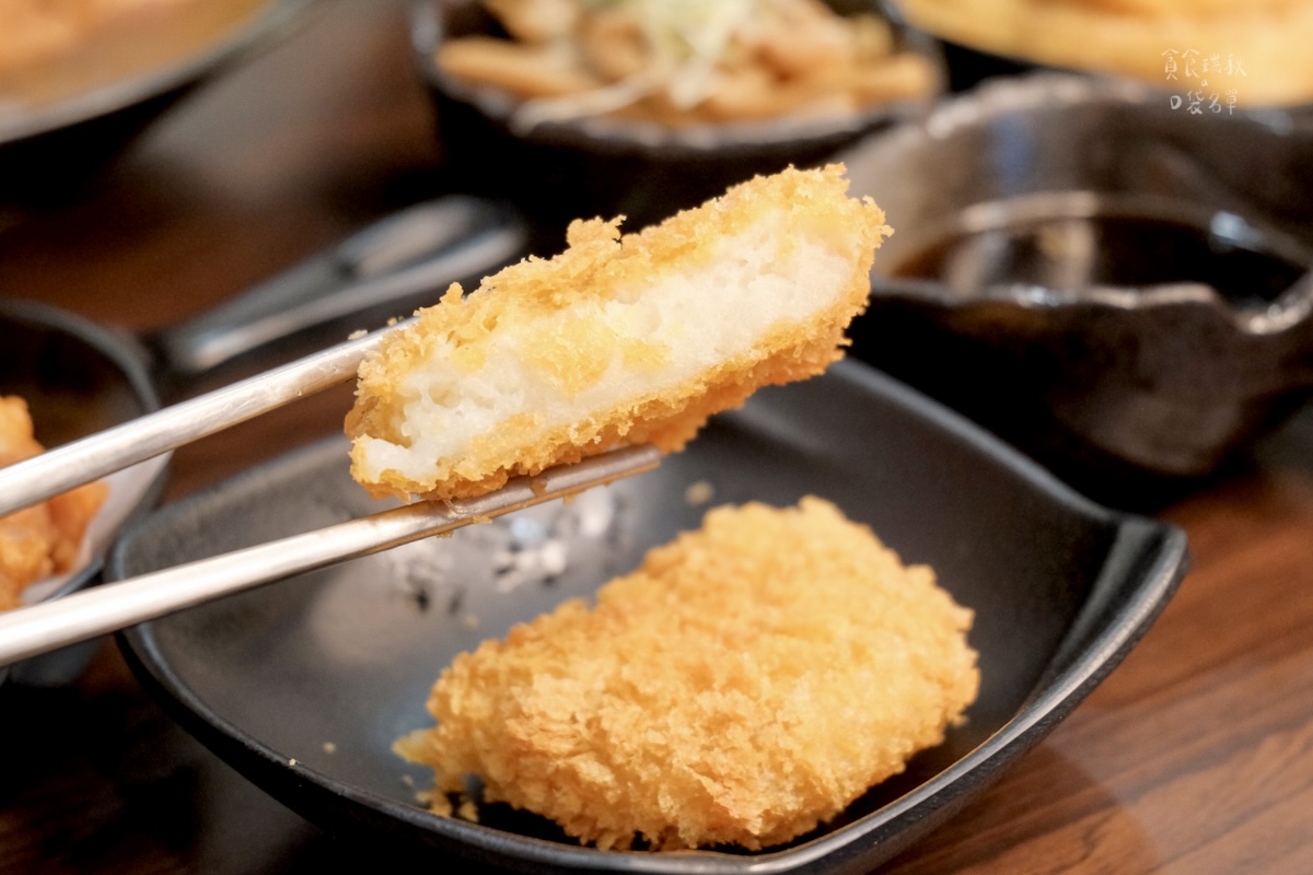 台中北屯|新店面登場!充滿職人精神的日式拉麵!超厚豬排咖哩飯超滿足|初霧拉麵