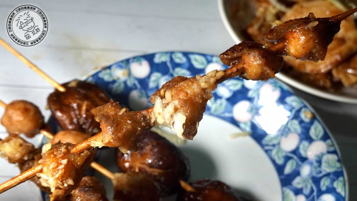 內湖737巷美食推薦！737炸烤之家獨門沙茶烤肉醬，在地人不想公開宵夜名單。