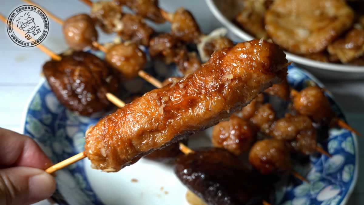 內湖737巷美食推薦！737炸烤之家獨門沙茶烤肉醬，在地人不想公開宵夜名單。