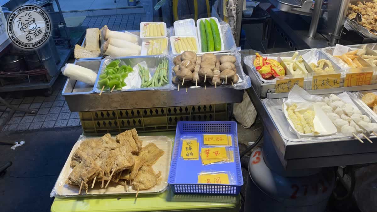 內湖737巷美食推薦！737炸烤之家獨門沙茶烤肉醬，在地人不想公開宵夜名單。