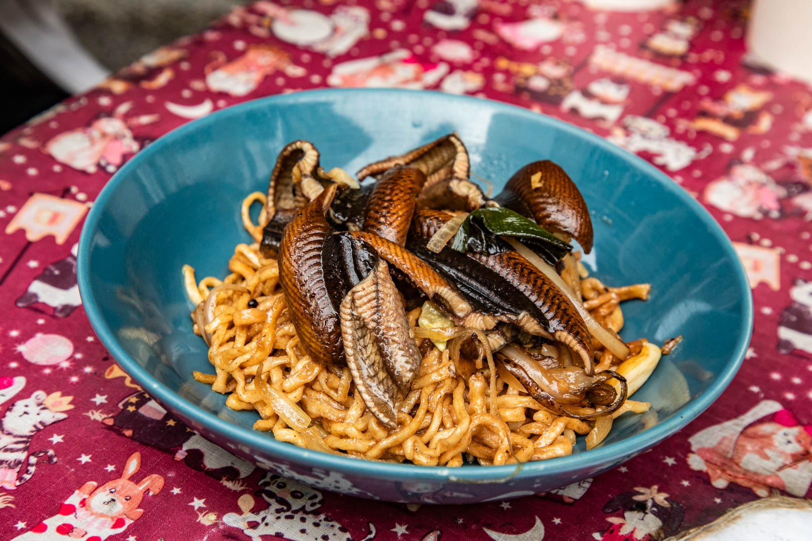 台南國華街美食推薦！福昇小食鱔魚意麵大火快炒，乾炒鱔魚意麵鍋氣十足。