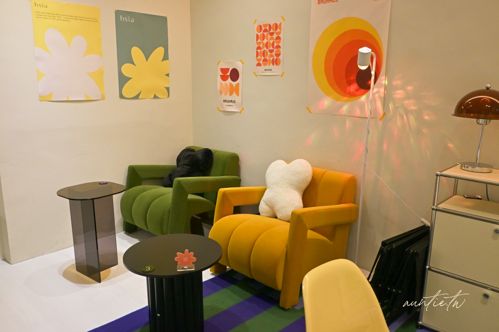 新竹咖啡廳加一！hsïa夏咖啡純白韓系咖啡廳IG爆紅，療癒雲朵開心果舒芙蕾。