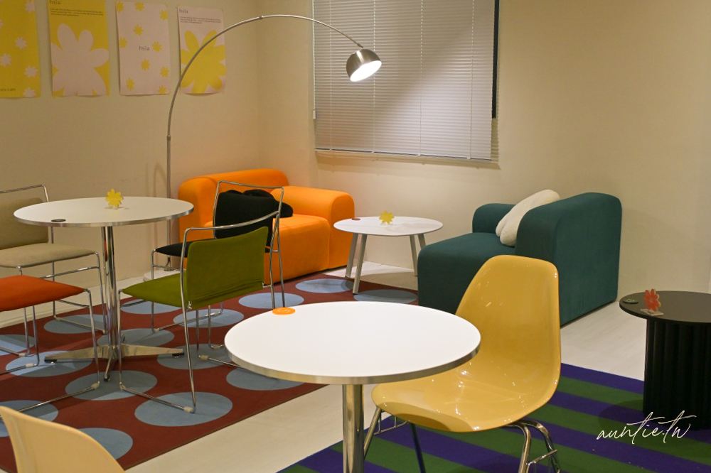 新竹咖啡廳加一！hsïa夏咖啡純白韓系咖啡廳IG爆紅，療癒雲朵開心果舒芙蕾。