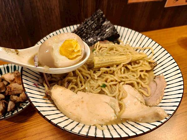 LINE_ALBUM_胡椒雞胸是蒜味拉麵_251002_59.jpg LINE_ALBUM_胡椒雞胸是蒜味拉麵_251002_59.jpg
