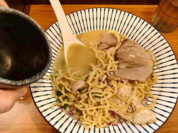 LINE_ALBUM_胡椒雞胸是蒜味拉麵_251002_78.jpg LINE_ALBUM_胡椒雞胸是蒜味拉麵_251002_78.jpg