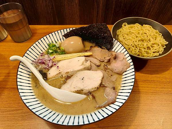 LINE_ALBUM_胡椒雞胸是蒜味拉麵_251002_31.jpg LINE_ALBUM_胡椒雞胸是蒜味拉麵_251002_31.jpg