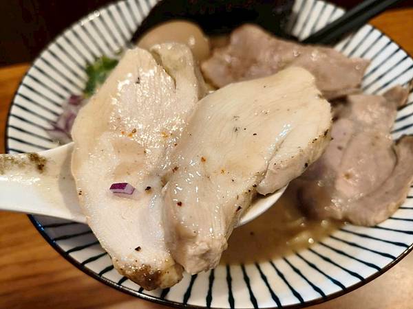 LINE_ALBUM_胡椒雞胸是蒜味拉麵_251002_51.jpg LINE_ALBUM_胡椒雞胸是蒜味拉麵_251002_51.jpg